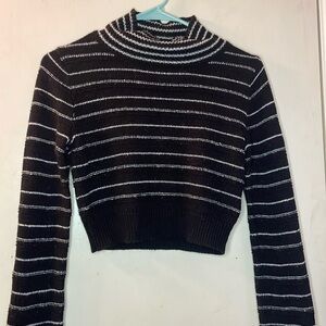 Long sleeve Horizontal stripe shirt